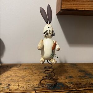 Rustic Cream Bunny Bird Ornament with Carrot - Decorative Spring Pet Accent